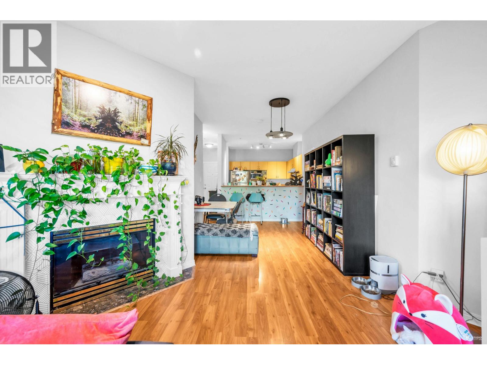 213 83 Star Crescent, New Westminster, British Columbia  V3M 6X8 - Photo 5 - R3089484