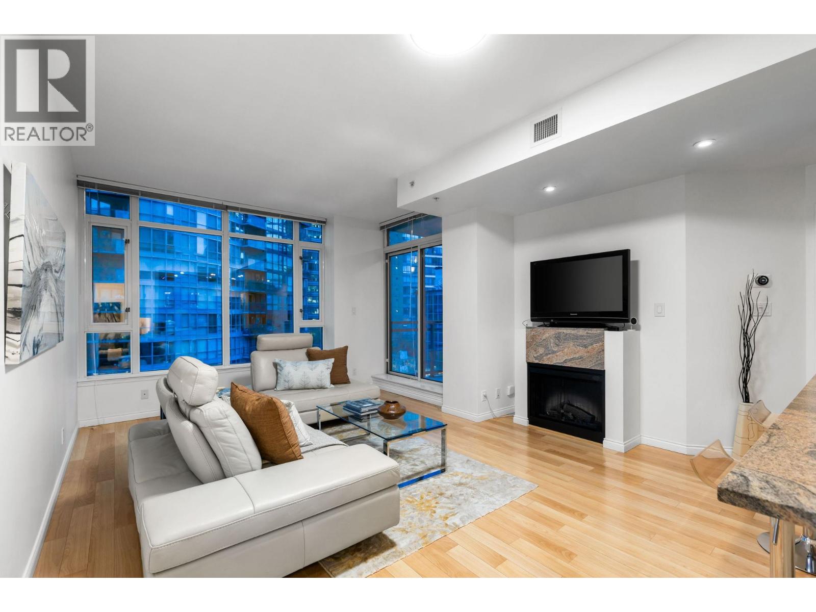 807 1211 Melville Street, Vancouver, British Columbia  V6E 0A7 - Photo 5 - R3089487