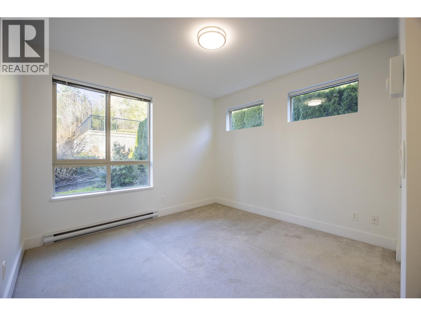 311 7428 Byrnepark Walk, Burnaby, British Columbia  V3N 0B4 - Photo 12 - R3089489