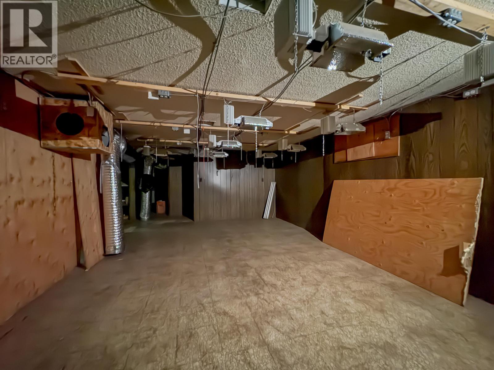 3763 Dodge Road, 100 Mile House, British Columbia  V0K 1T1 - Photo 32 - R3089370