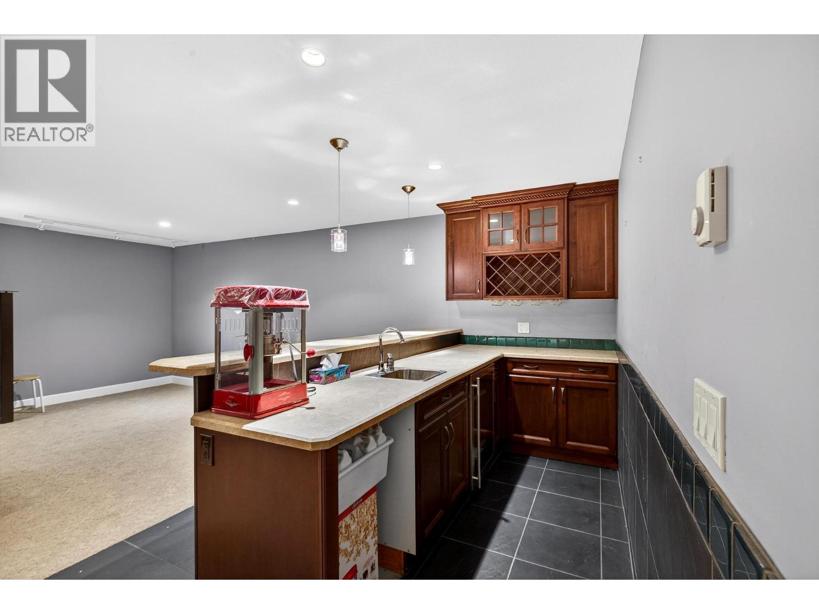 748 Traditions Crescent, Kelowna, British Columbia  V1V 2Y2 - Photo 37 - 10375732