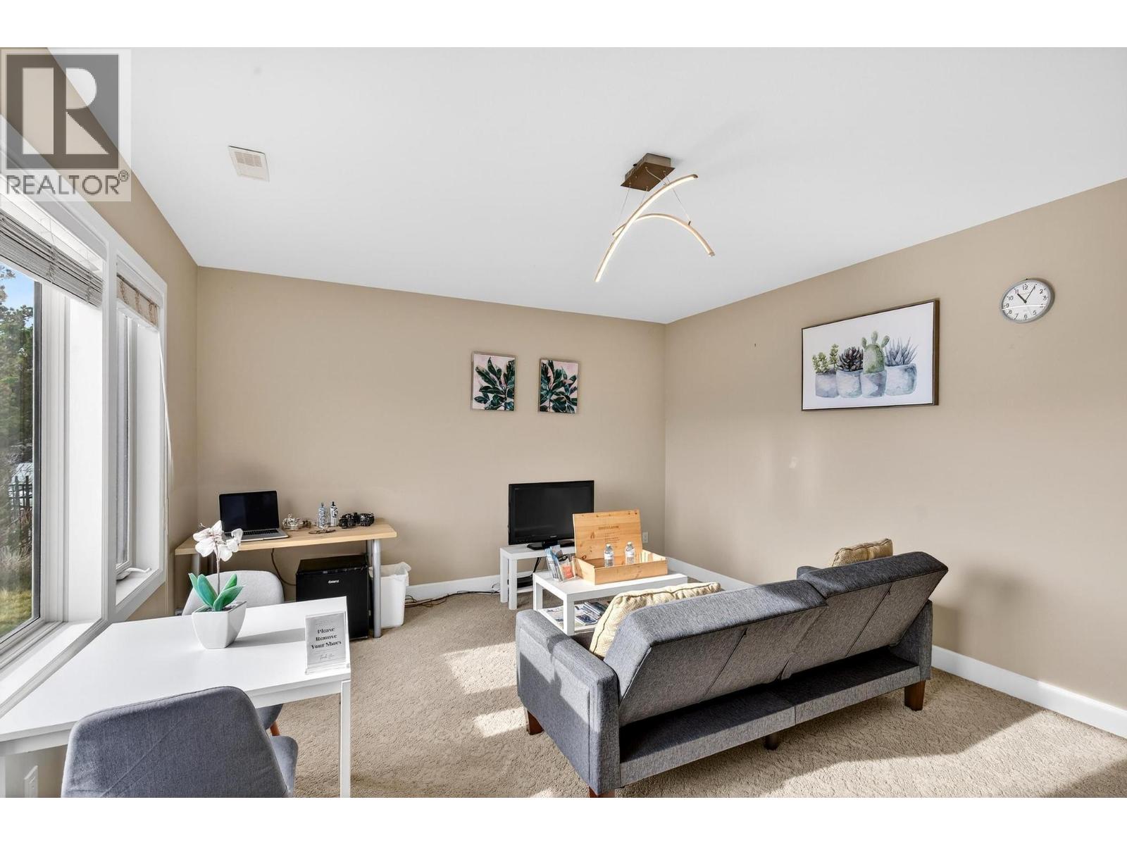 748 Traditions Crescent, Kelowna, British Columbia  V1V 2Y2 - Photo 48 - 10375732