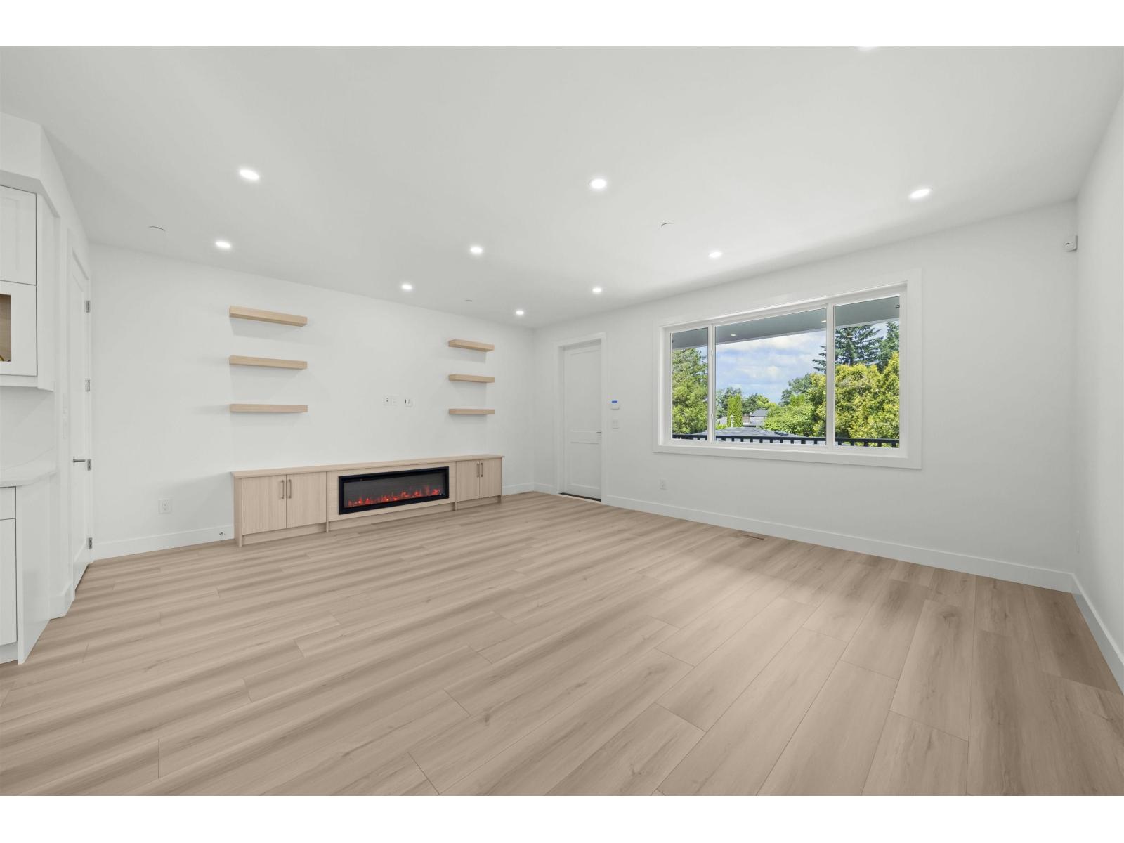 2 26725 Fraser Highway, Langley, British Columbia  V4W 3L1 - Photo 3 - R3088955