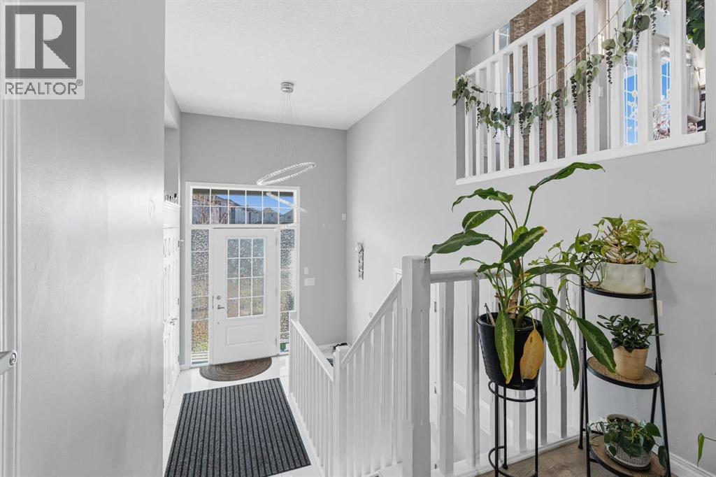 237 Windrow Crescent Sw, Airdrie, Alberta  T4B 4K4 - Photo 4 - A2283825