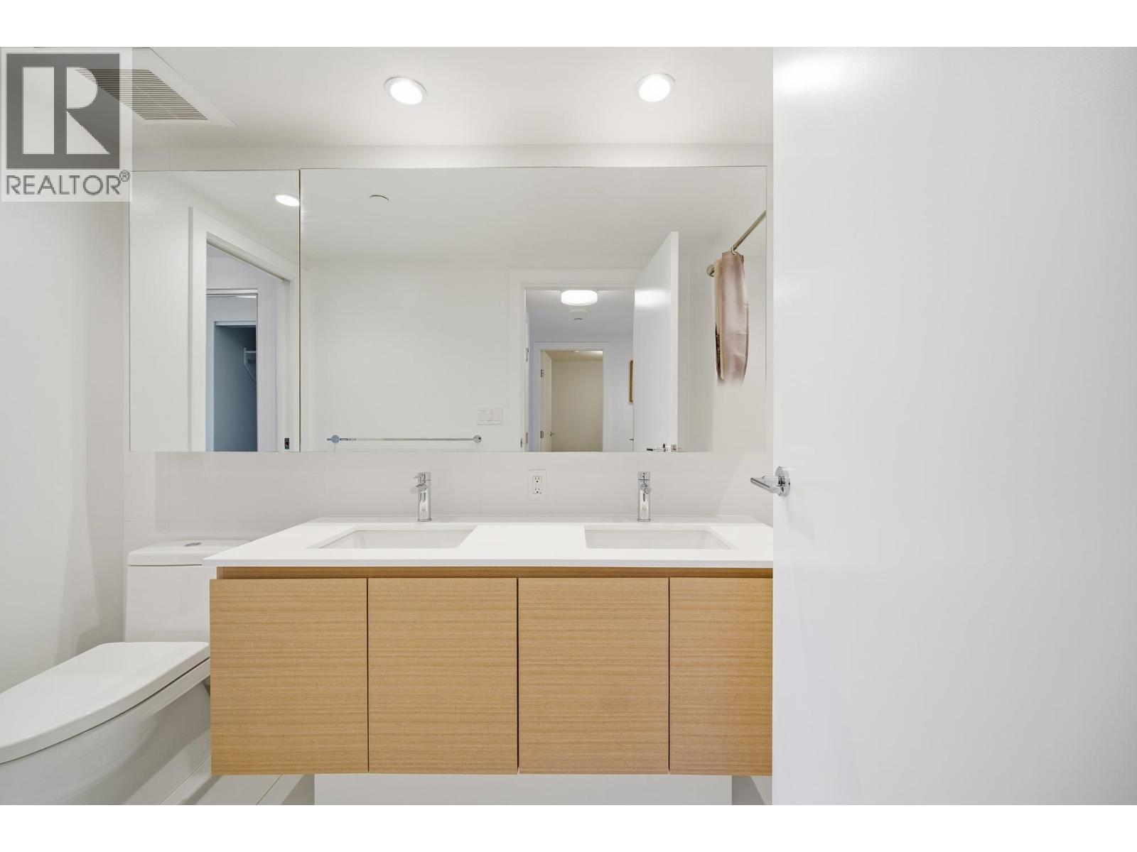 504 5508 Hollybridge Way, Richmond, British Columbia  V7C 0C7 - Photo 11 - R3089444