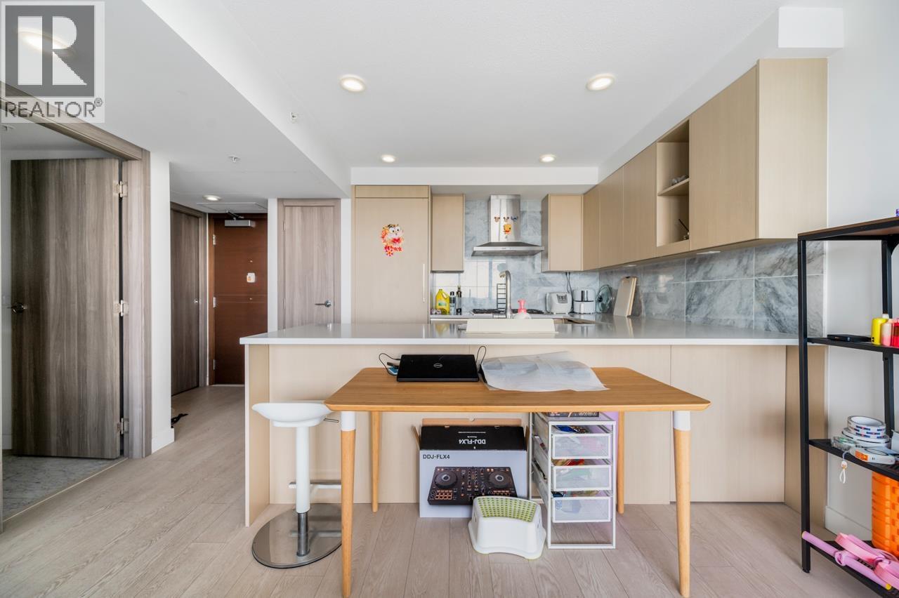 Listing Picture 4 of 26 : 1111 3300 KETCHESON ROAD, Richmond / 烈治文 - 魯藝地產 Yvonne Lu Group - MLS Medallion Club Member