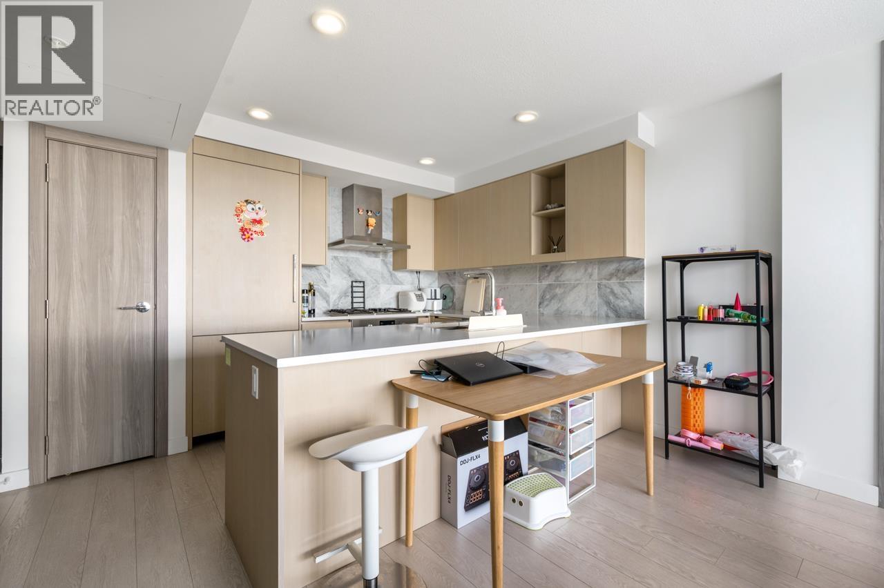 Listing Picture 5 of 26 : 1111 3300 KETCHESON ROAD, Richmond / 烈治文 - 魯藝地產 Yvonne Lu Group - MLS Medallion Club Member