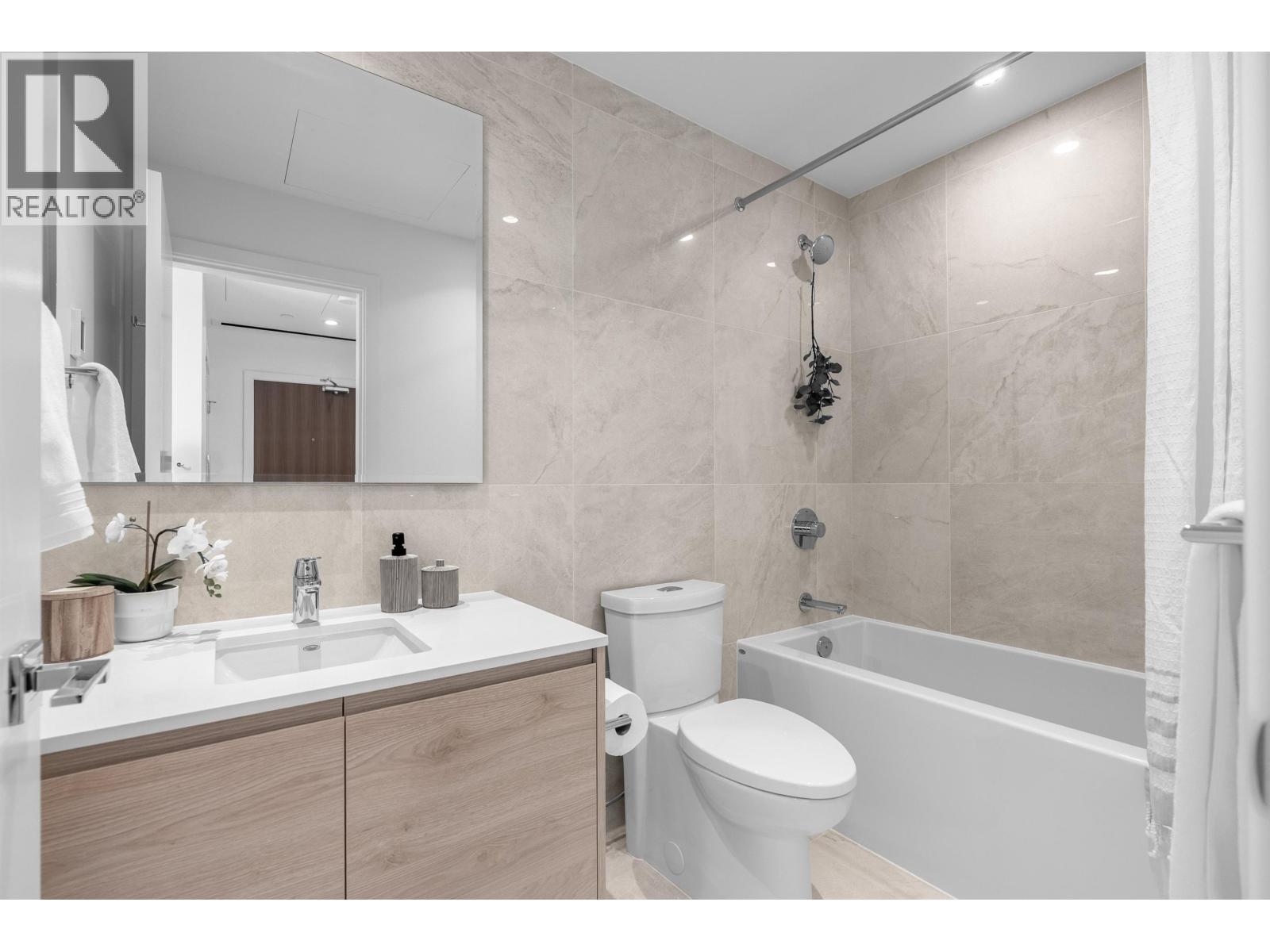 2904 660 Quayside Drive, New Westminster, British Columbia  V3M 0P1 - Photo 23 - R3089357