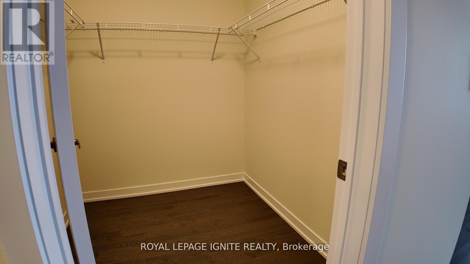 56 Green Gardens Boulevard, Toronto, Ontario  M6A 0E6 - Photo 25 - C12784978