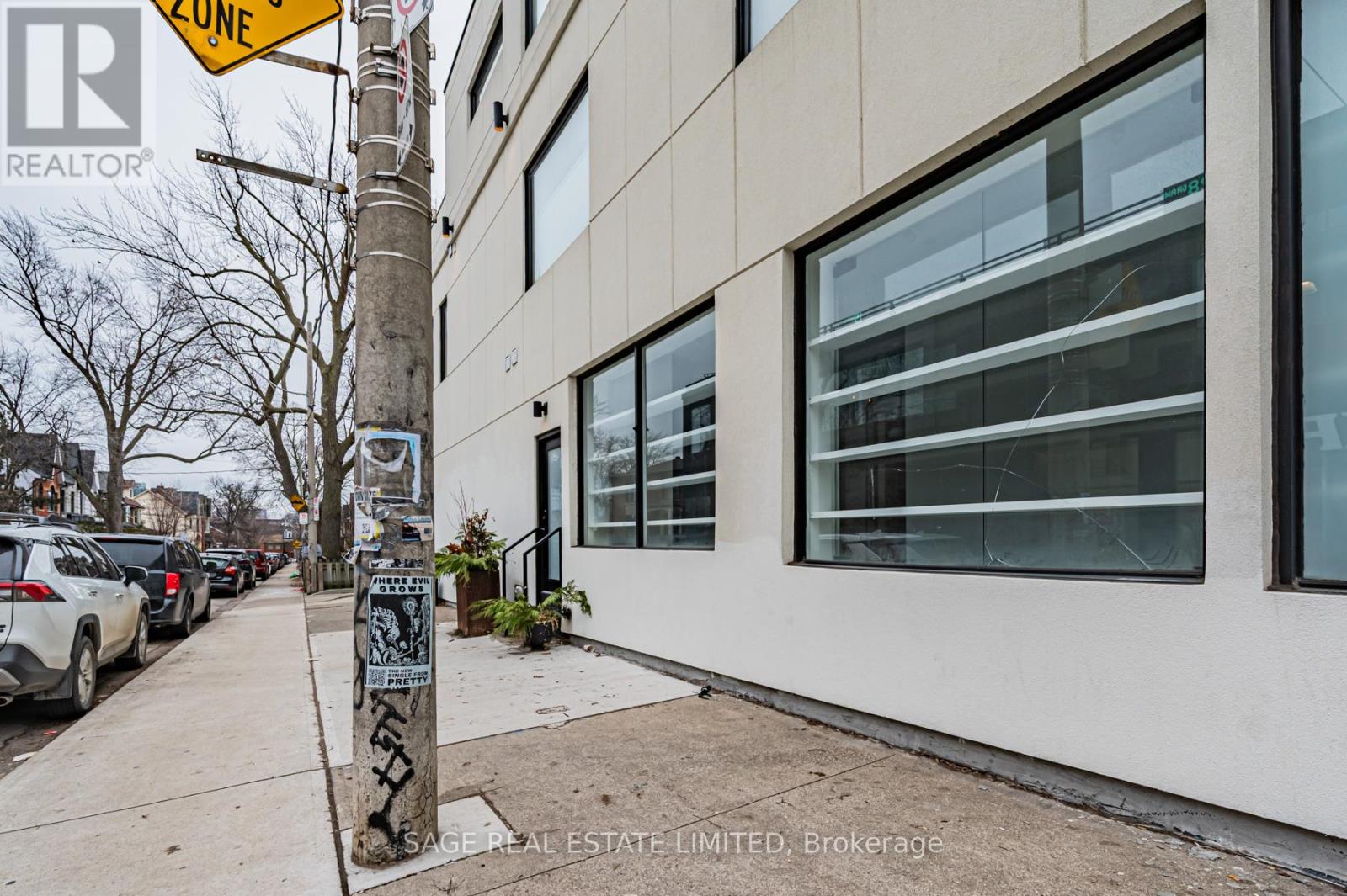 Main - 1227 Dundas Street W, Toronto, Ontario  M6J 0E8 - Photo 10 - C12784998