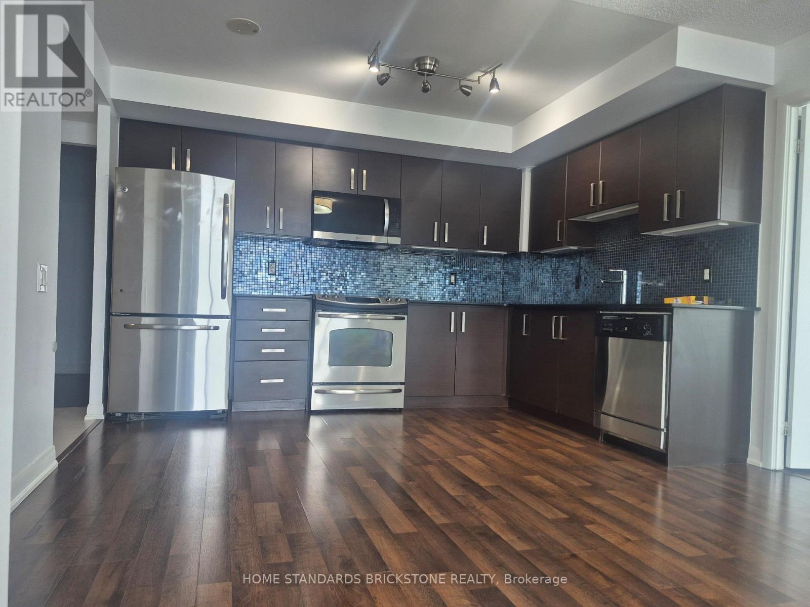 1915 - 17 Anndale Drive S, Toronto, Ontario  M2N 2W7 - Photo 3 - C12785022