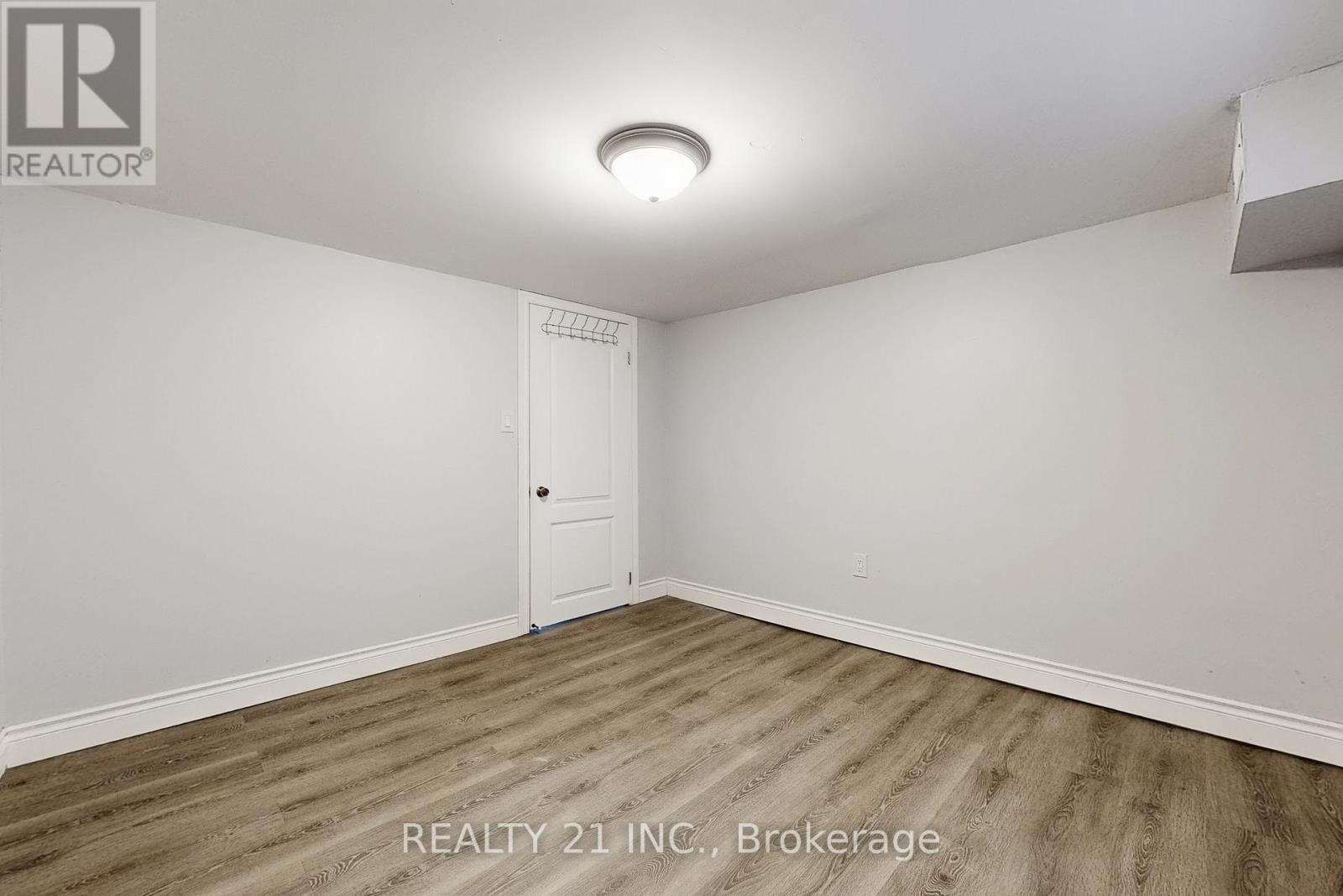 125 S Woodrow Boulevard, Toronto, Ontario  M1N 3L8 - Photo 25 - E12784974