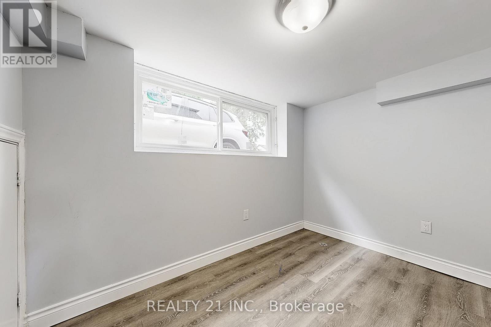 125 S Woodrow Boulevard, Toronto, Ontario  M1N 3L8 - Photo 28 - E12784974