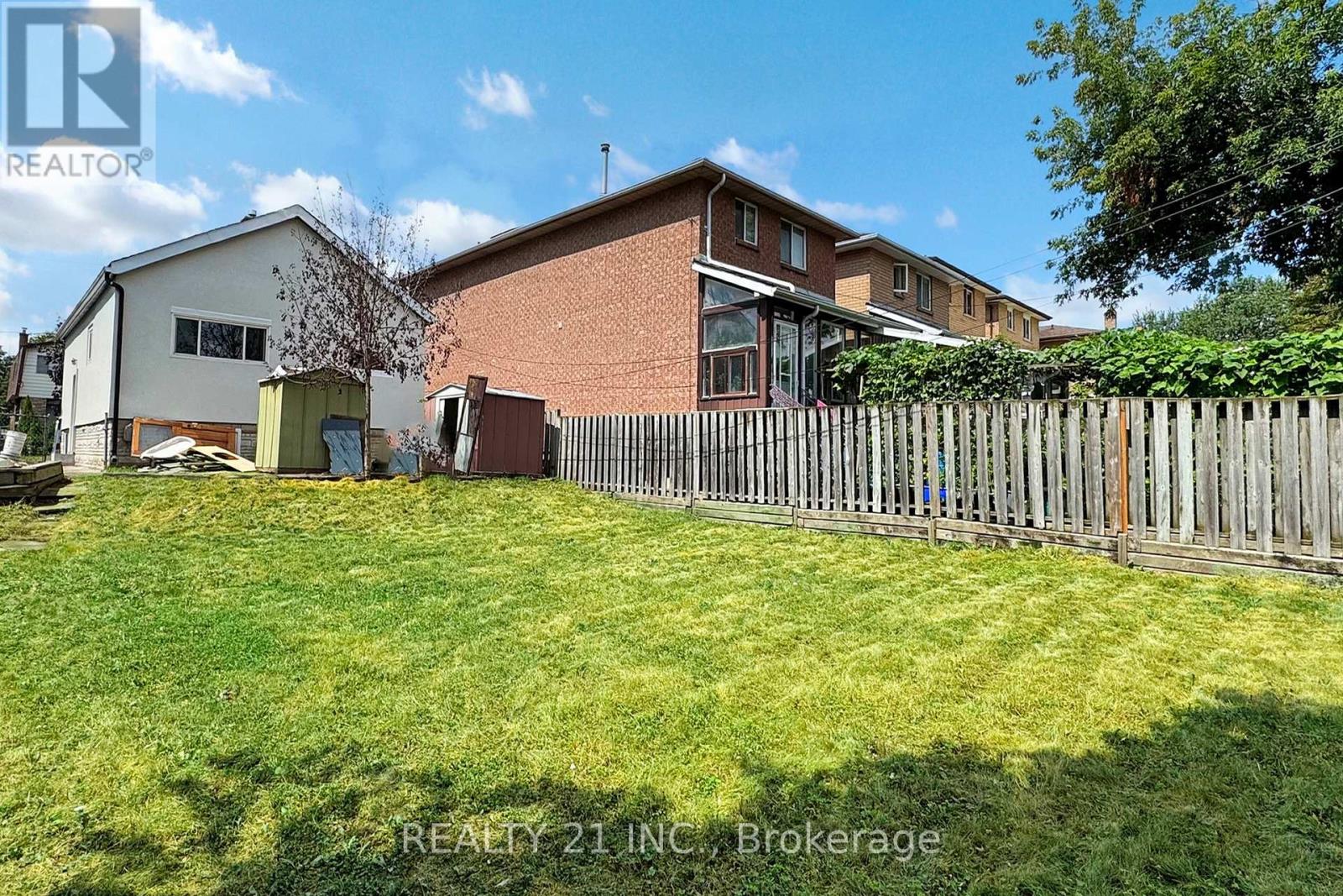 125 S Woodrow Boulevard, Toronto, Ontario  M1N 3L8 - Photo 33 - E12784974