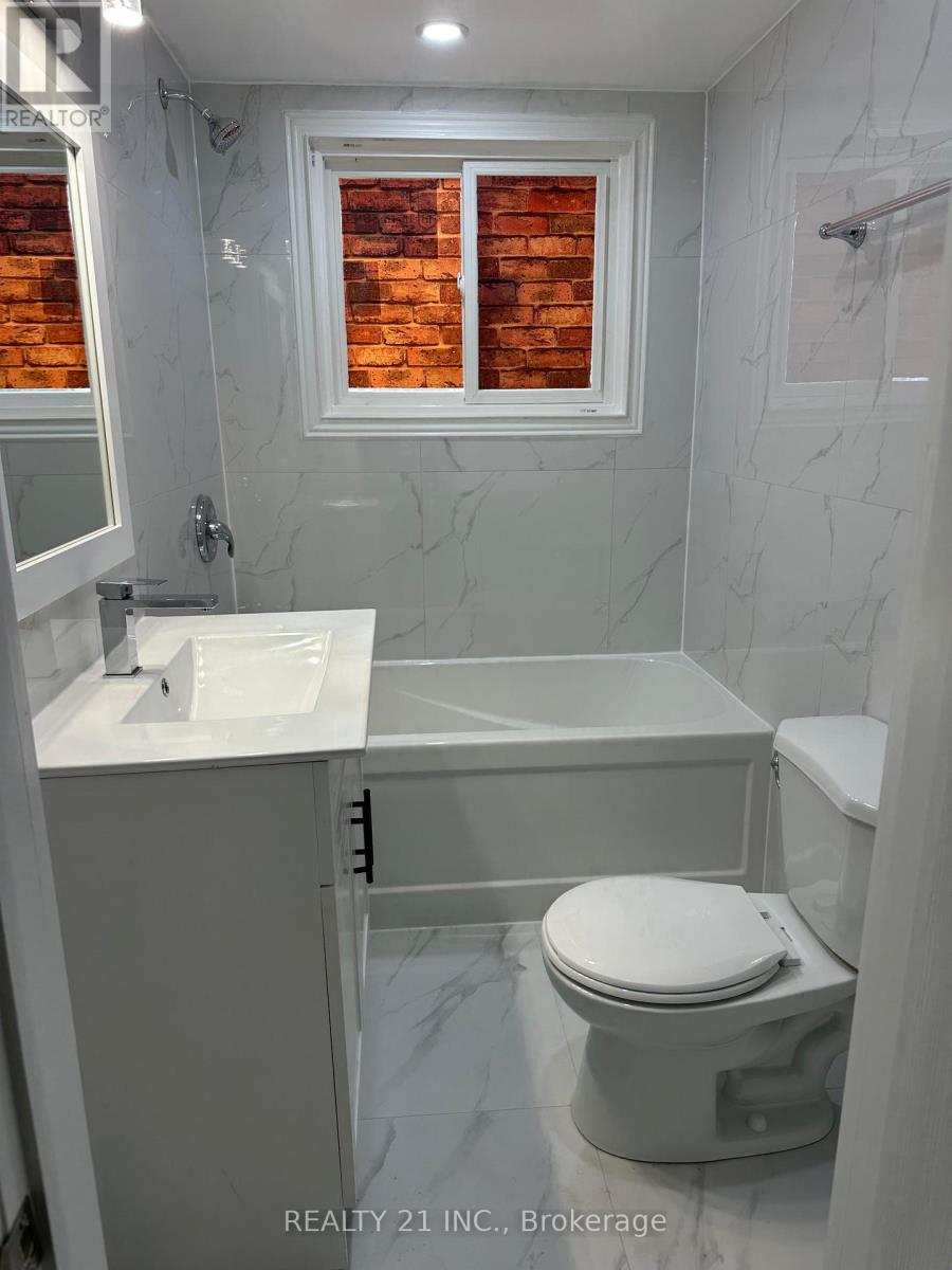 125 S Woodrow Boulevard, Toronto, Ontario  M1N 3L8 - Photo 36 - E12784974