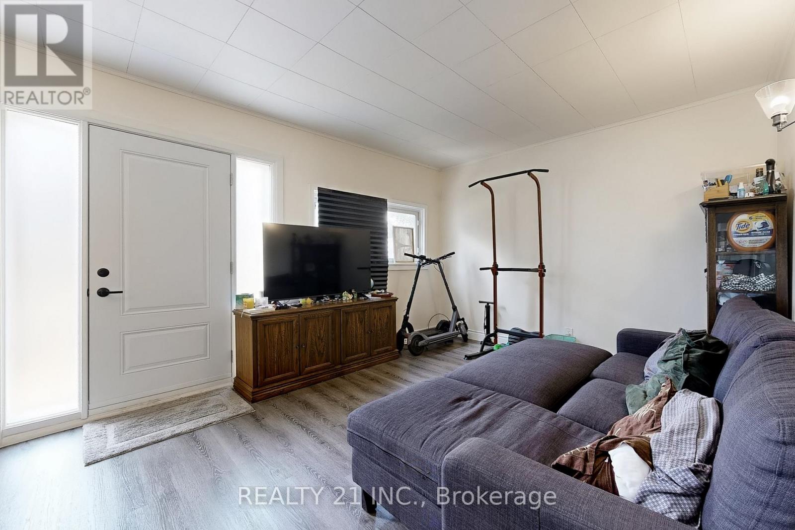 125 S Woodrow Boulevard, Toronto, Ontario  M1N 3L8 - Photo 5 - E12784974