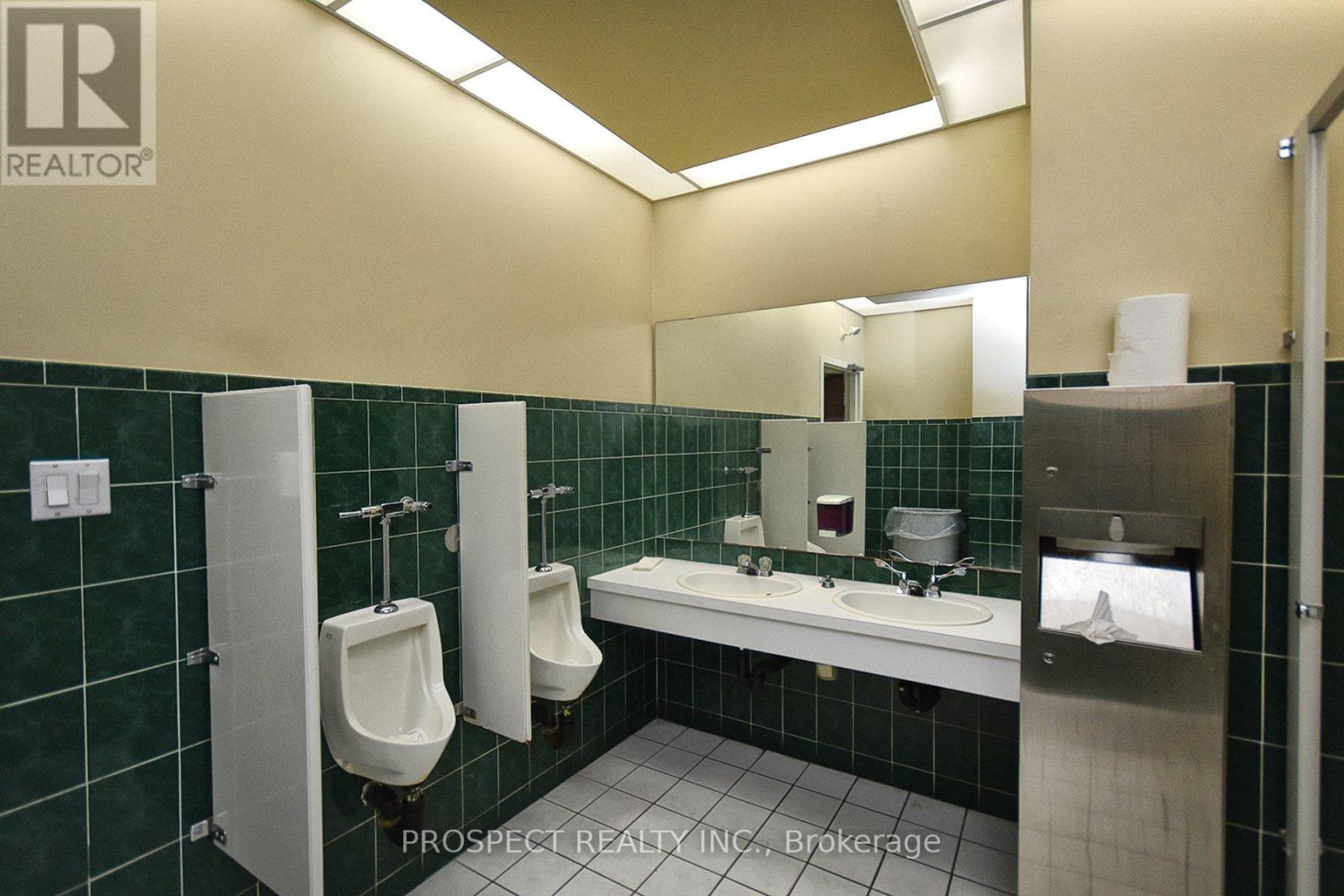 9 And 10 - 180 Winges Road, Vaughan, Ontario  L4L 6C6 - Photo 12 - N12784982