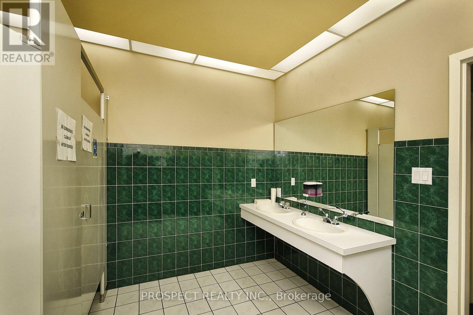 9 And 10 - 180 Winges Road, Vaughan, Ontario  L4L 6C6 - Photo 13 - N12784982