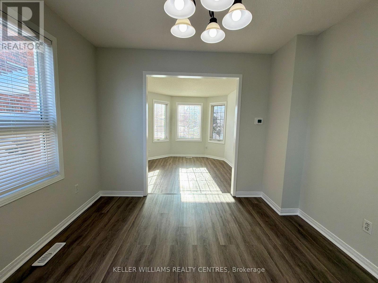 Upper - 302 Livingstone Street W, Barrie (Northwest), Ontario  L4N 7C2 - Photo 18 - S12784946