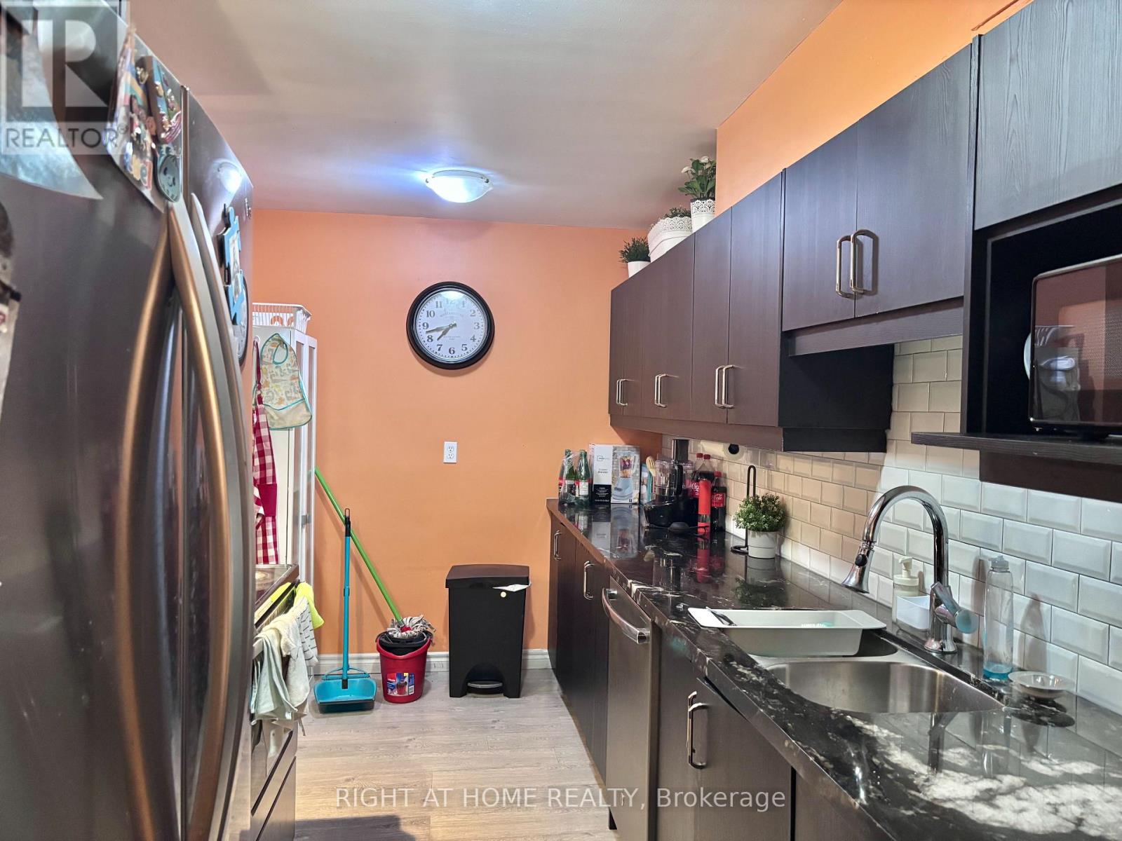 819 - 180 Markham Road S, Toronto, Ontario  M1M 2Z9 - Photo 4 - E12784090