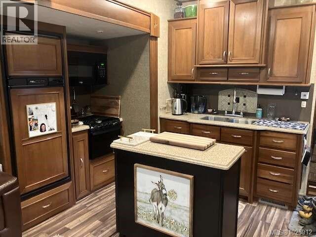 63 6050 Island Hwy W, Qualicum Beach, British Columbia  V9K 2E1 - Photo 16 - 1025912