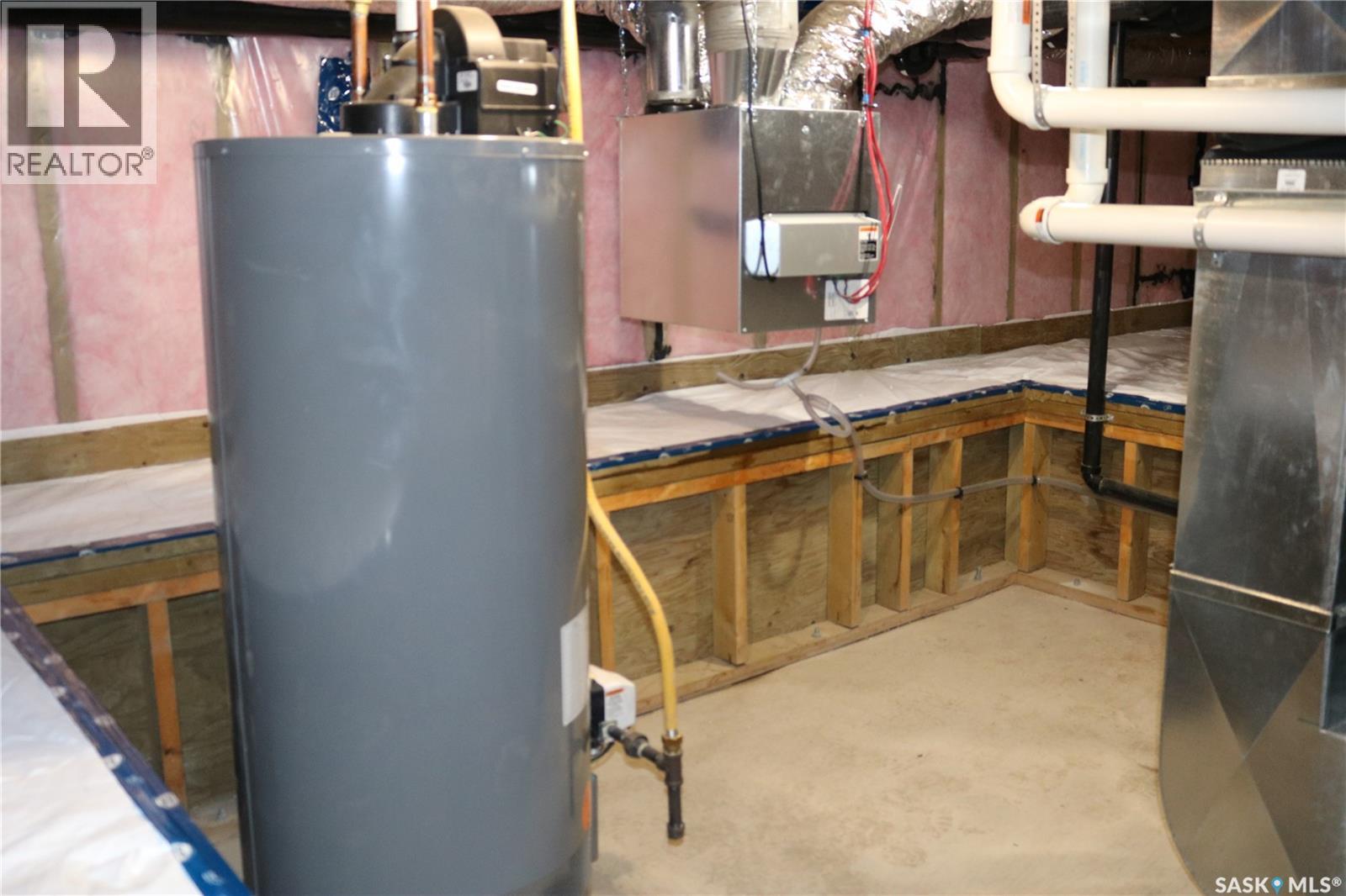 511 1st Avenue, Wapella, Saskatchewan  S0G 4Z0 - Photo 29 - SK028485