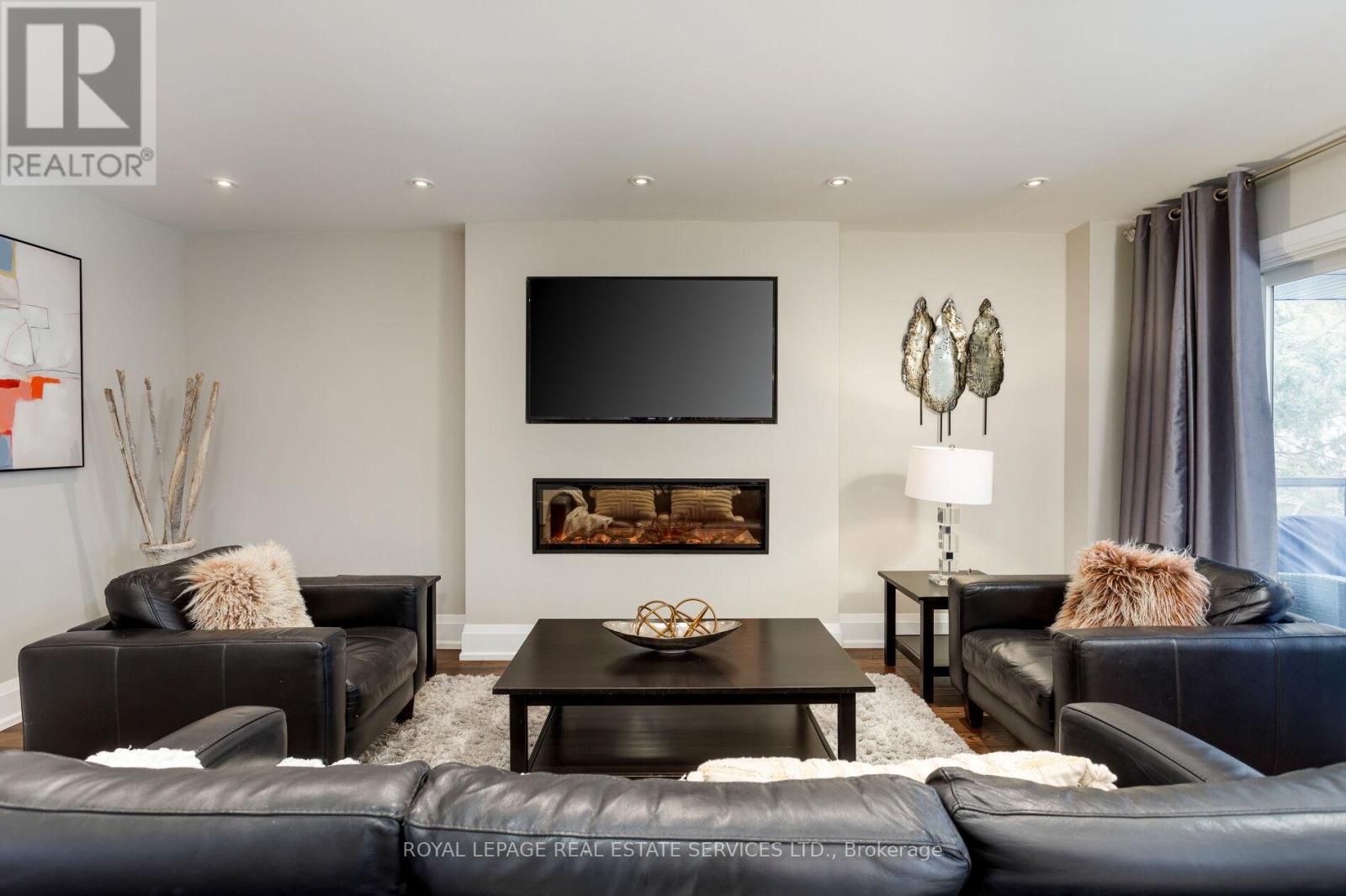 1286 Gryphon Mews, Mississauga, Ontario  L4W 3E5 - Photo 16 - W12784942