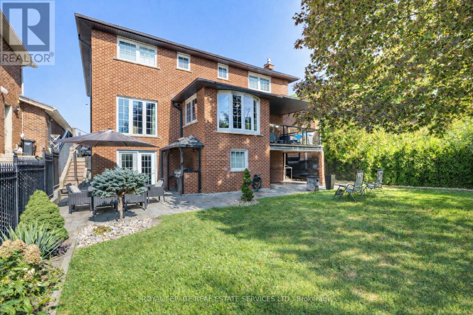 1286 Gryphon Mews, Mississauga, Ontario  L4W 3E5 - Photo 45 - W12784942