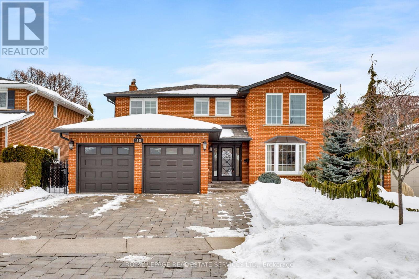 1286 Gryphon Mews, Mississauga, Ontario  L4W 3E5 - Photo 50 - W12784942