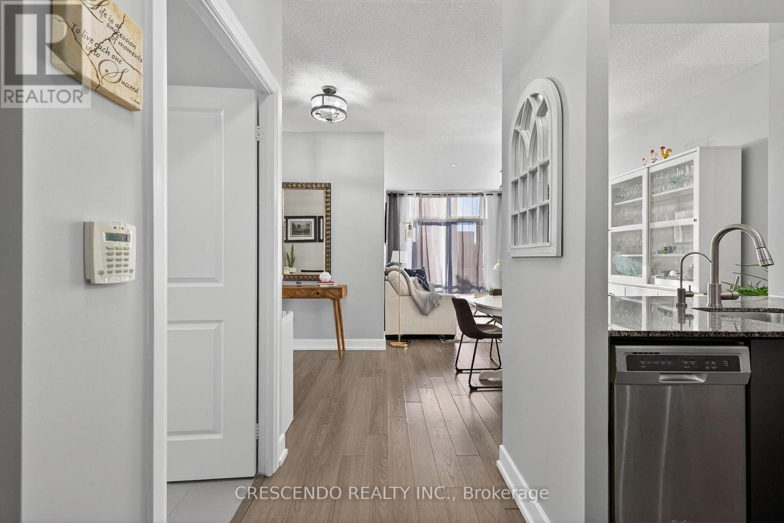 105 - 6 Eva Road, Toronto, Ontario  M9C 0B1 - Photo 12 - W12784968