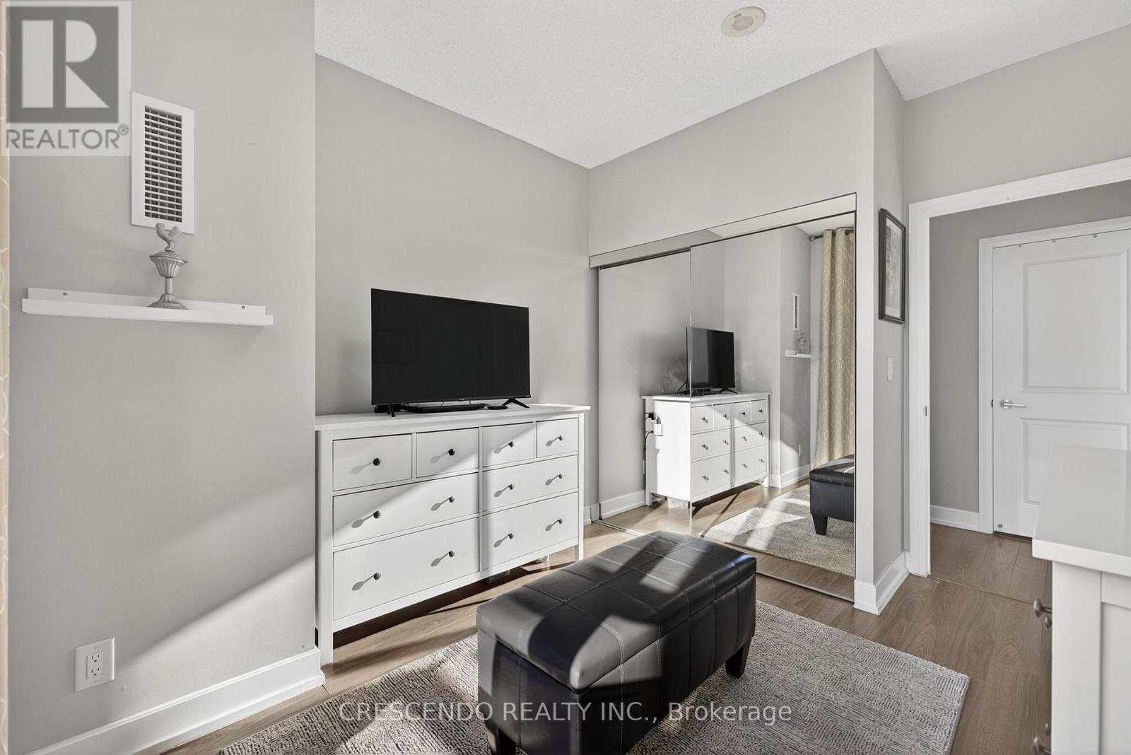 105 - 6 Eva Road, Toronto, Ontario  M9C 0B1 - Photo 31 - W12784976