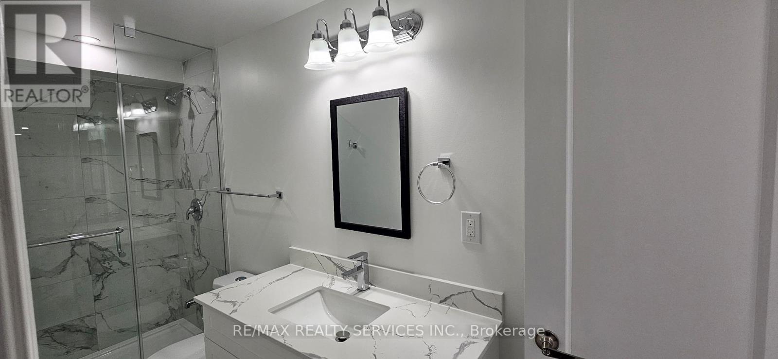 15163 Danby Road, Halton Hills, Ontario  L7G 0H6 - Photo 13 - W12785026