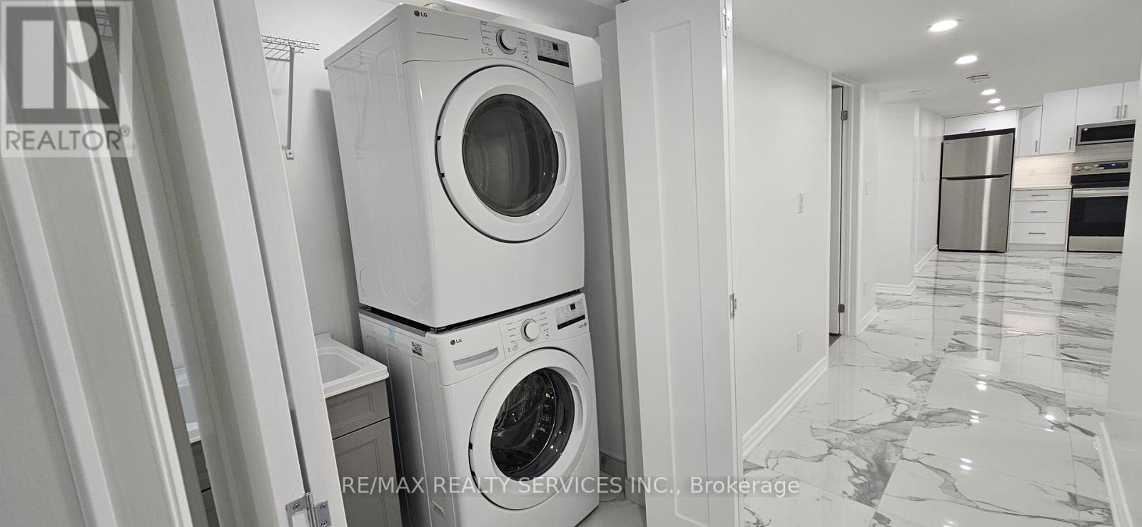 15163 Danby Road, Halton Hills, Ontario  L7G 0H6 - Photo 16 - W12785026