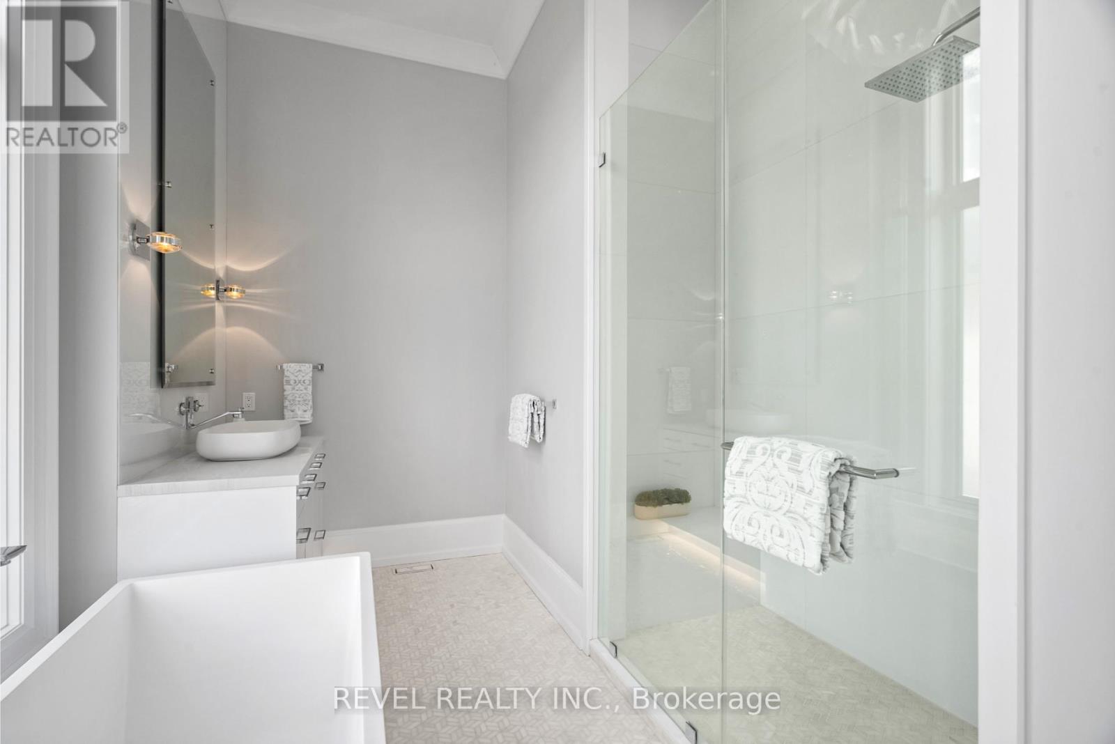 60 Heritage Lake Drive, Puslinch, Ontario  N0B 2J0 - Photo 20 - X12785008