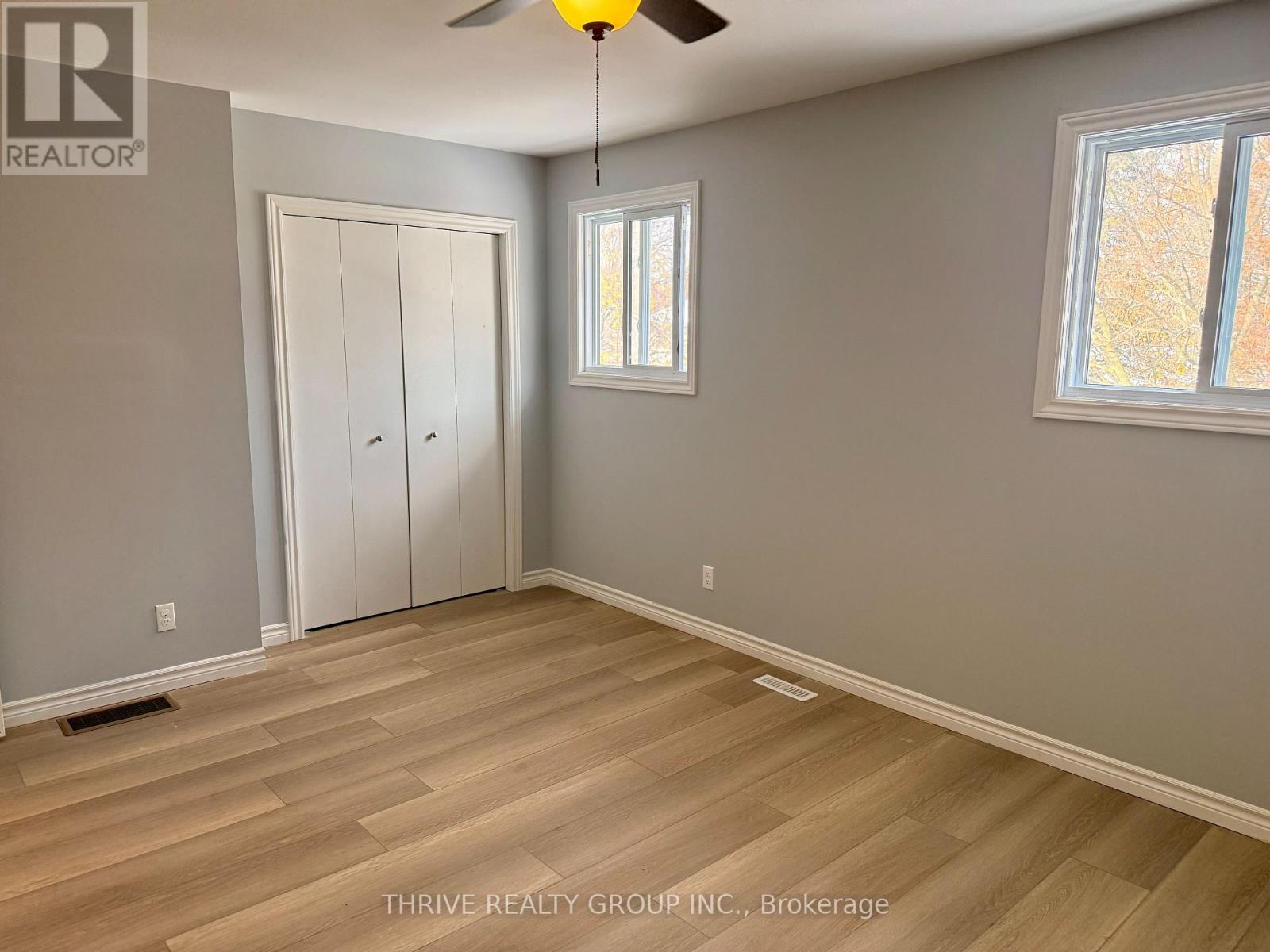 127 Toulon Crescent, London East, Ontario  N5V 1J4 - Photo 8 - X12563906