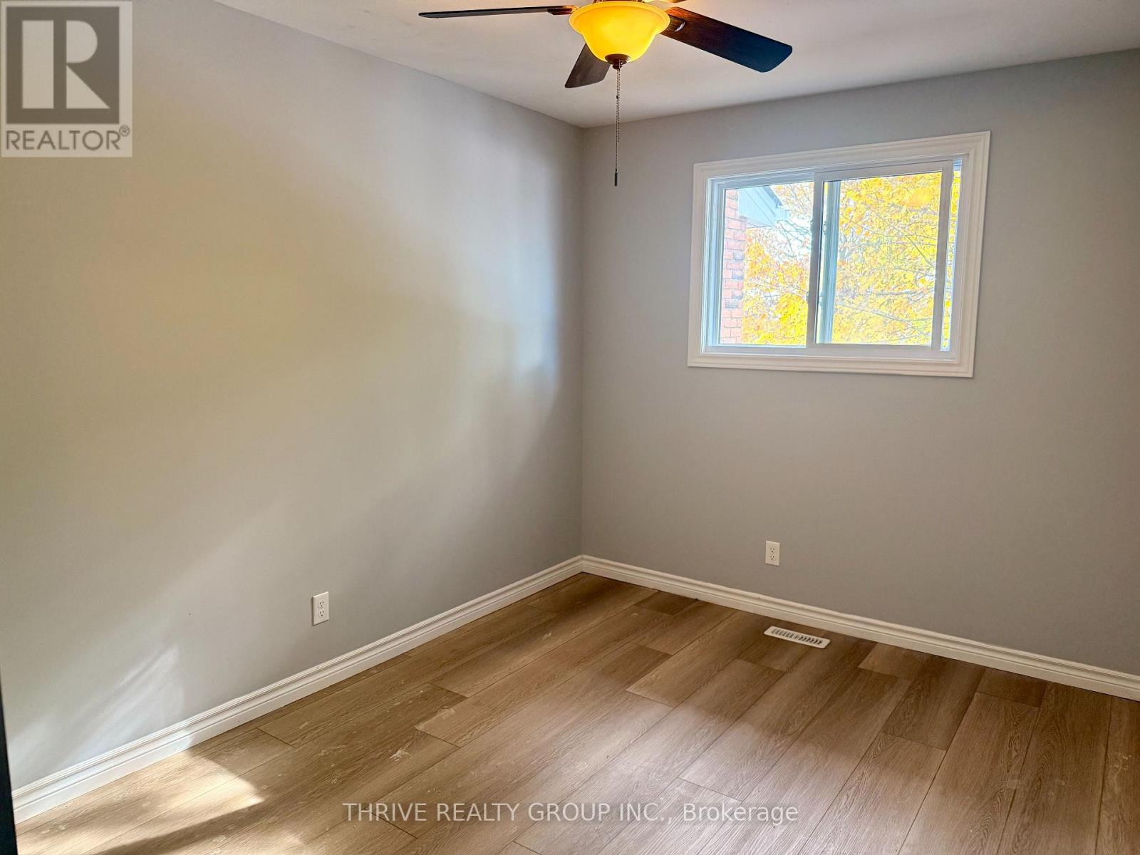 127 Toulon Crescent, London East, Ontario  N5V 1J4 - Photo 12 - X12563906