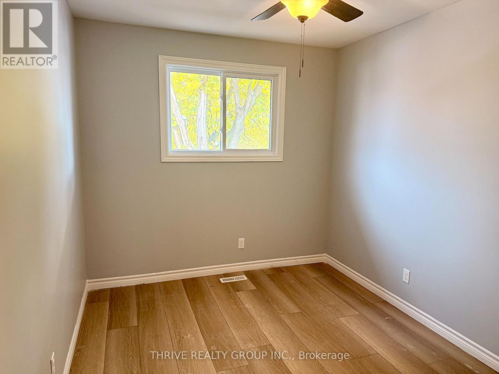 127 Toulon Crescent, London East, Ontario  N5V 1J4 - Photo 11 - X12563906