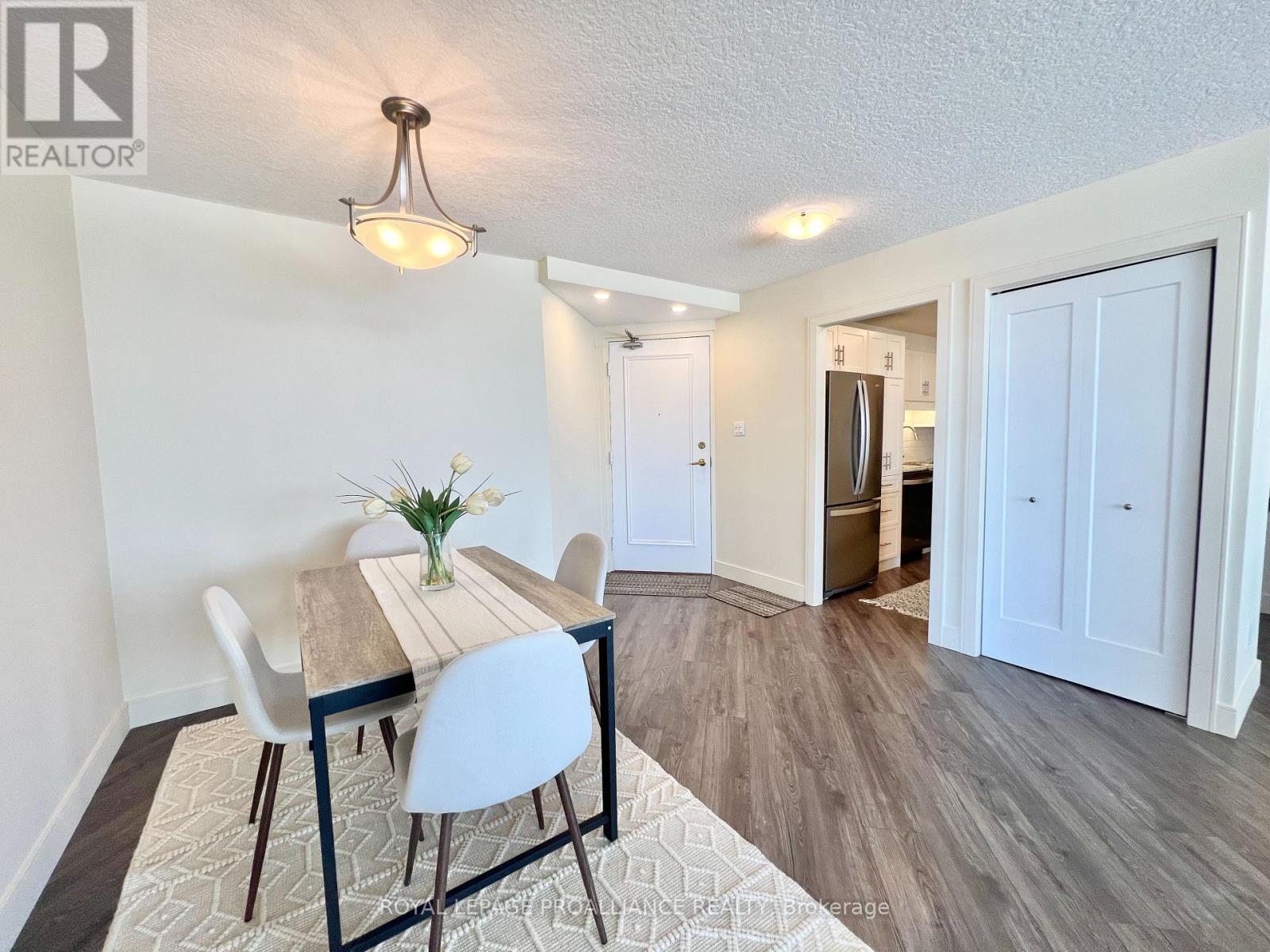 1002 - 344 Front Street, Belleville (Belleville Ward), Ontario  K8N 5M4 - Photo 10 - X12785068