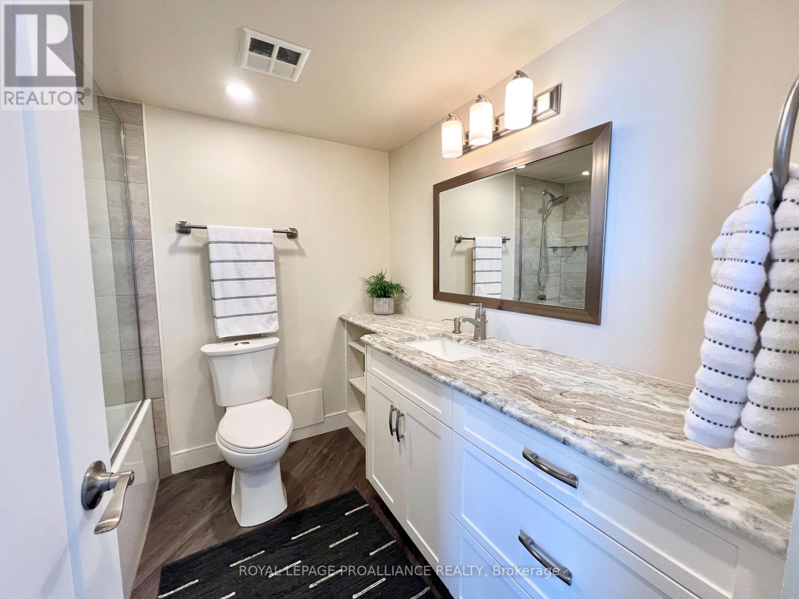 1002 - 344 Front Street, Belleville (Belleville Ward), Ontario  K8N 5M4 - Photo 12 - X12785068