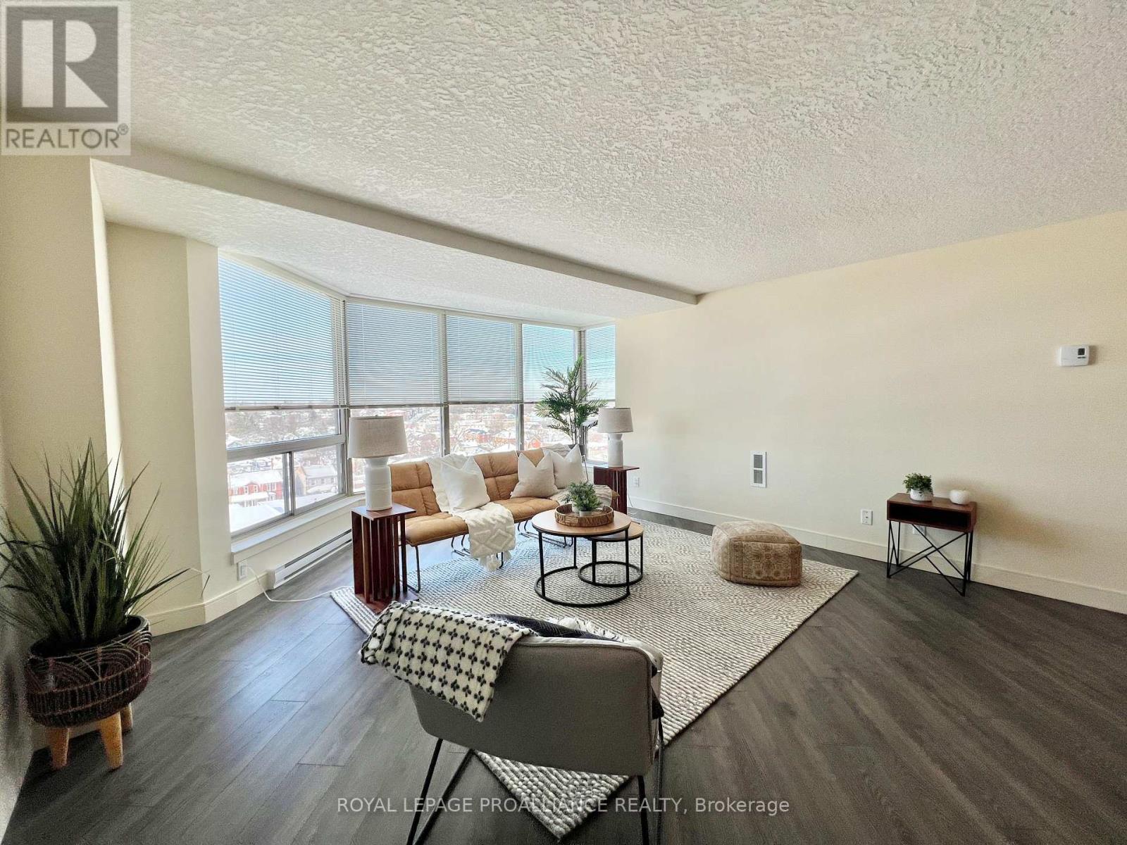 1002 - 344 Front Street, Belleville (Belleville Ward), Ontario  K8N 5M4 - Photo 8 - X12785068