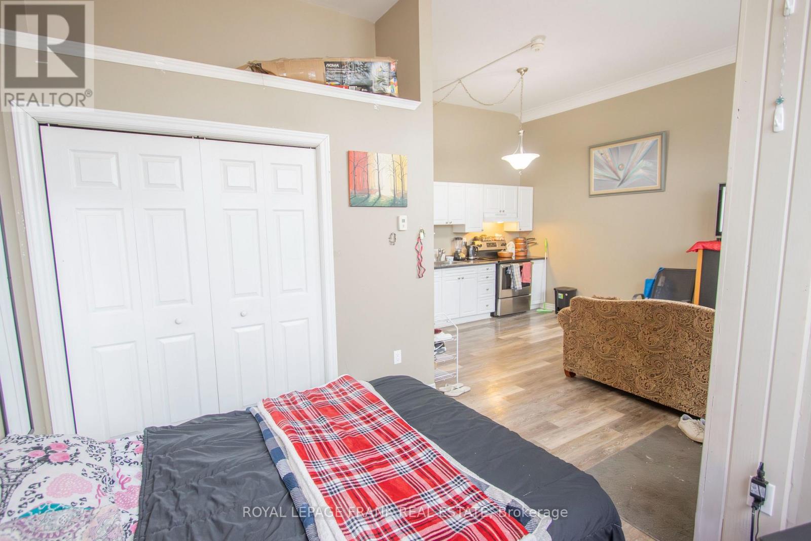 49 Main Street, Kawartha Lakes, Ontario  K0M 1A0 - Photo 17 - X12785166