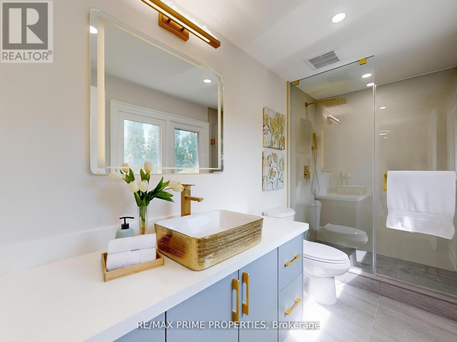 137 Old Surrey Lane, Richmond Hill, Ontario  L4C 6R9 - Photo 16 - N12675324