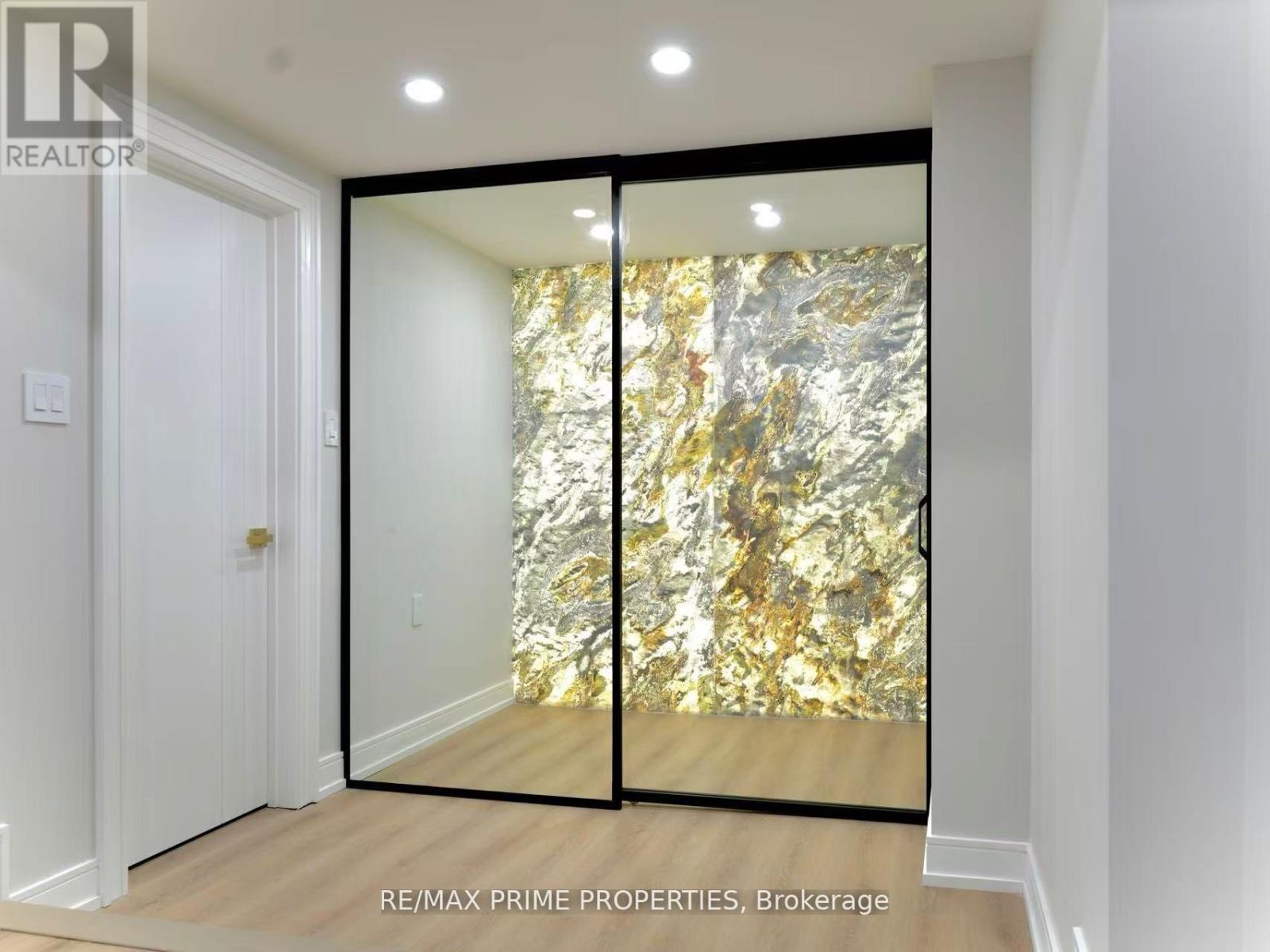 137 Old Surrey Lane, Richmond Hill, Ontario  L4C 6R9 - Photo 31 - N12675324