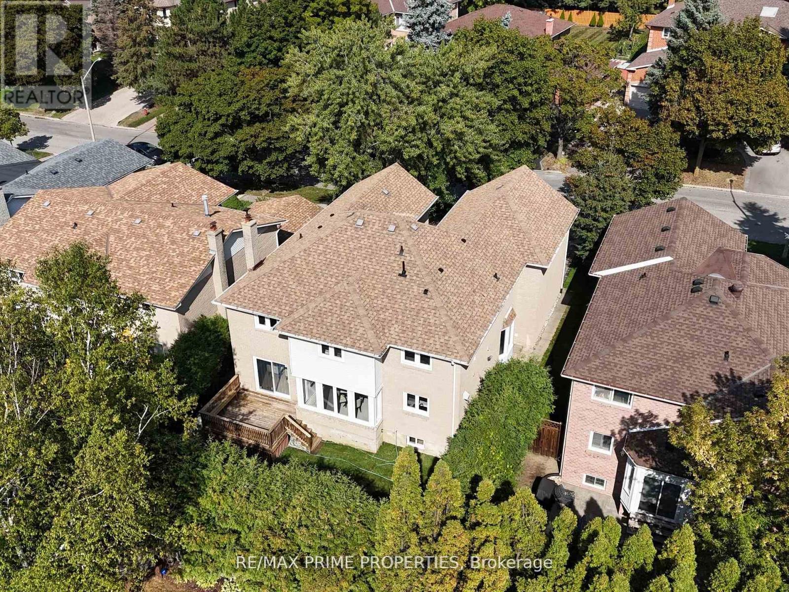 137 Old Surrey Lane, Richmond Hill, Ontario  L4C 6R9 - Photo 43 - N12675324