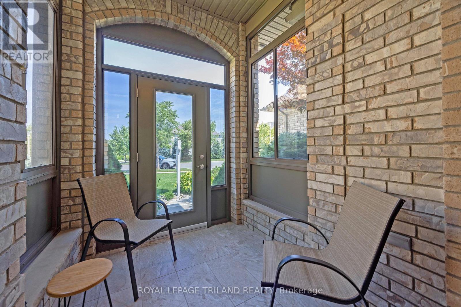 2285 Lilac Avenue, London South, Ontario  N6K 5E1 - Photo 4 - X12785122