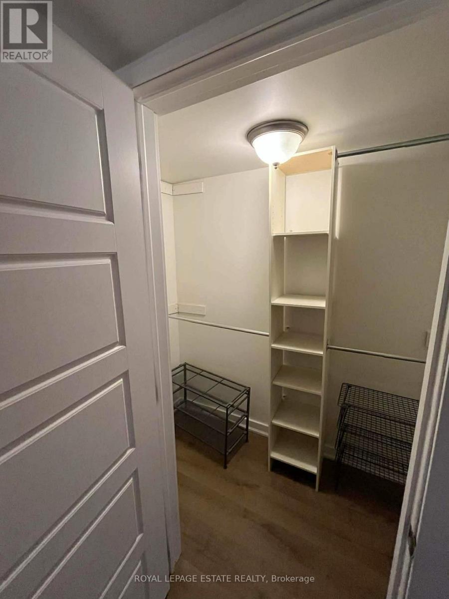 Bsmt Apt - 225 Indian Road, Toronto, Ontario  M6R 2W8 - Photo 21 - W12731500