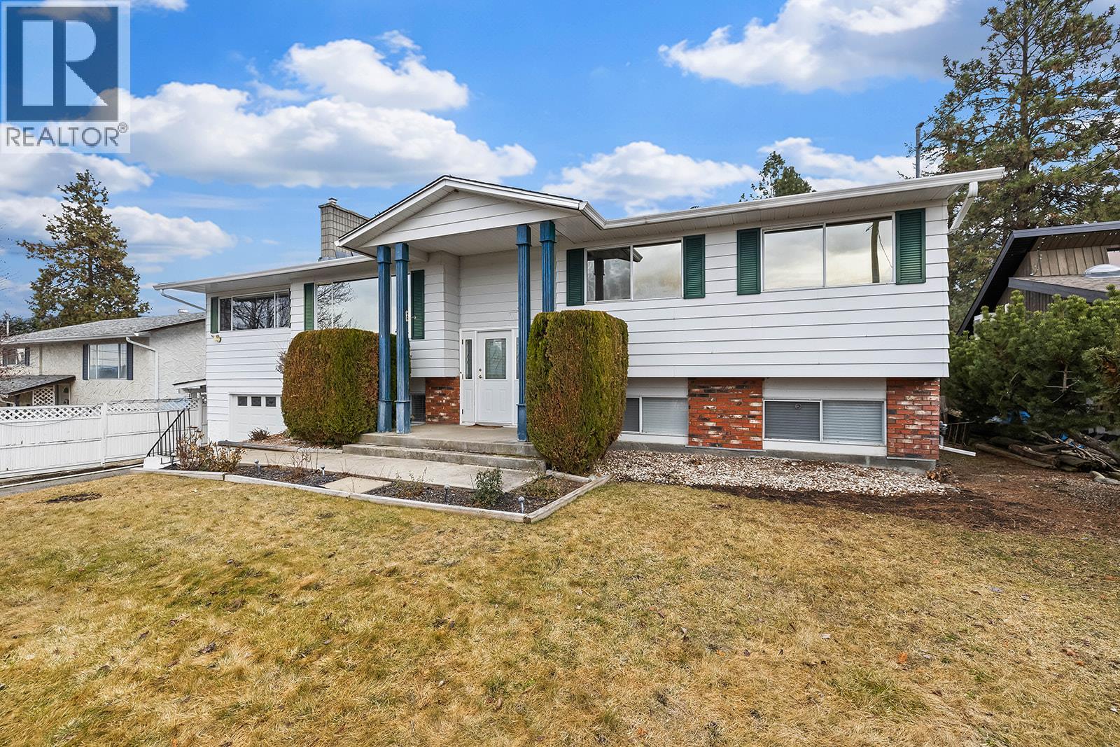 3541 Esquire Road, Kelowna, British Columbia  V1X 6L3 - Photo 4 - 10375418