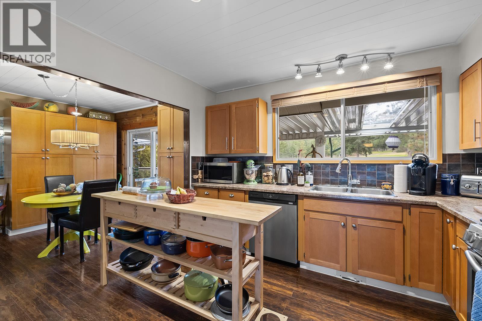 3541 Esquire Road, Kelowna, British Columbia  V1X 6L3 - Photo 10 - 10375418