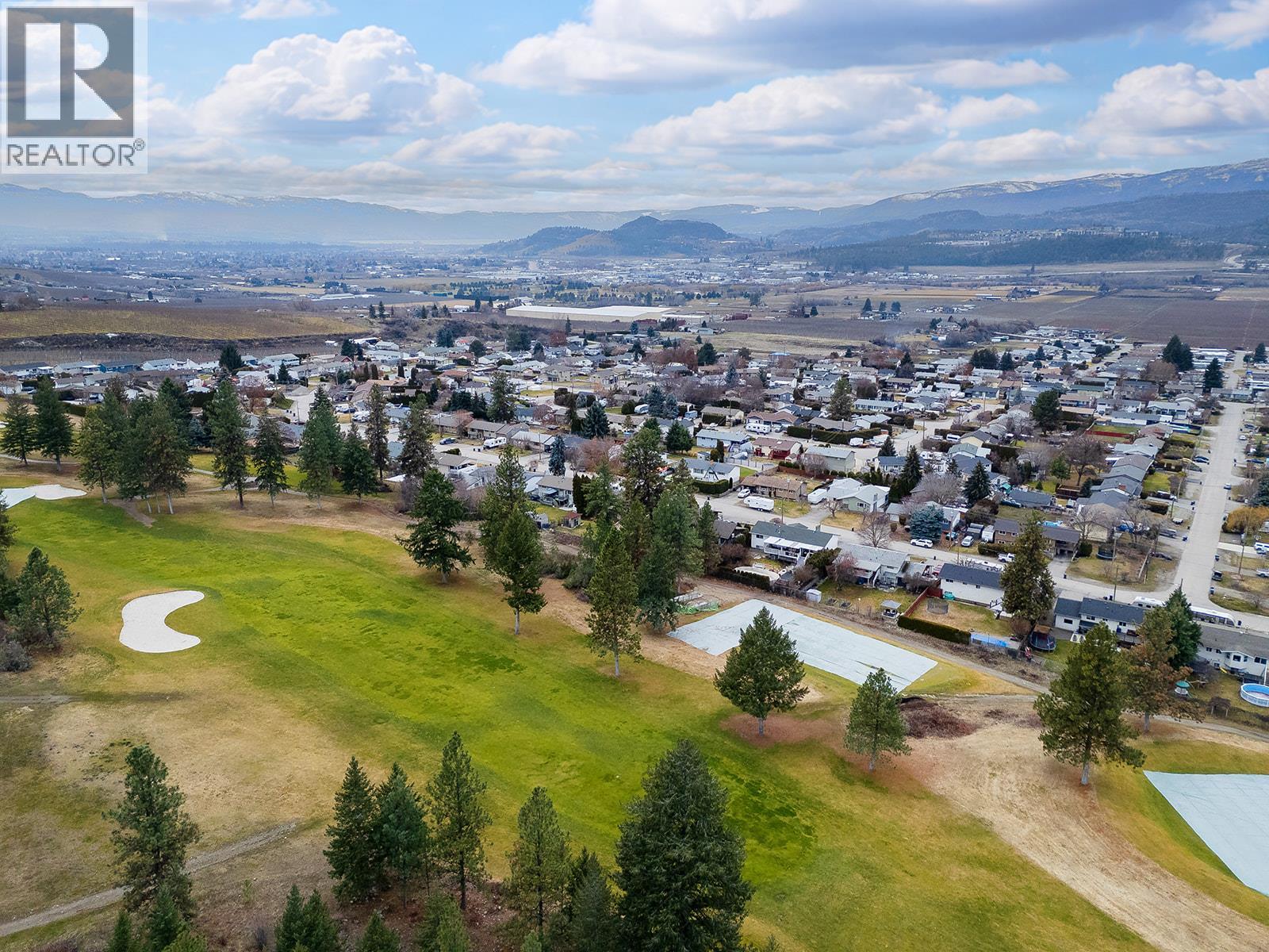 3541 Esquire Road, Kelowna, British Columbia  V1X 6L3 - Photo 2 - 10375418