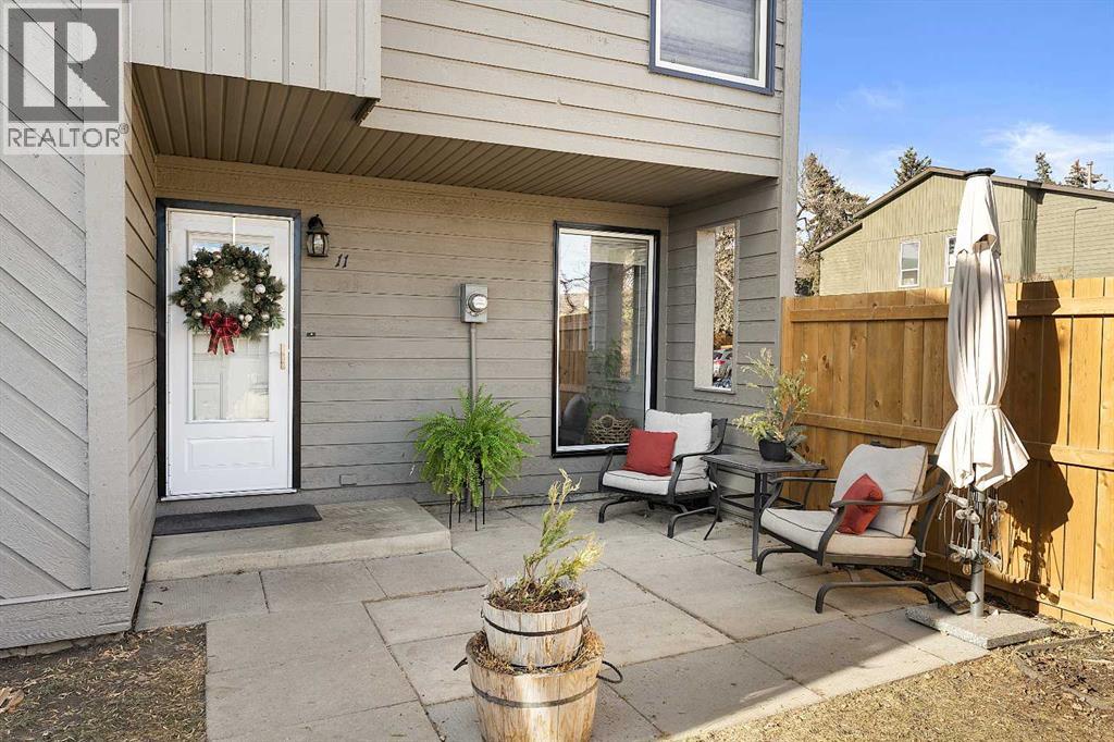 11, 420 Grier Avenue Ne, Calgary, Alberta  T2K 5X6 - Photo 1 - A2286044